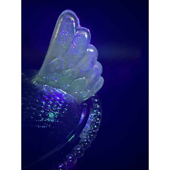 Vintage Indiana Glass Blue Iridescent UV Glow Carnival Hen On Nest EUC - Picture 3 of 16